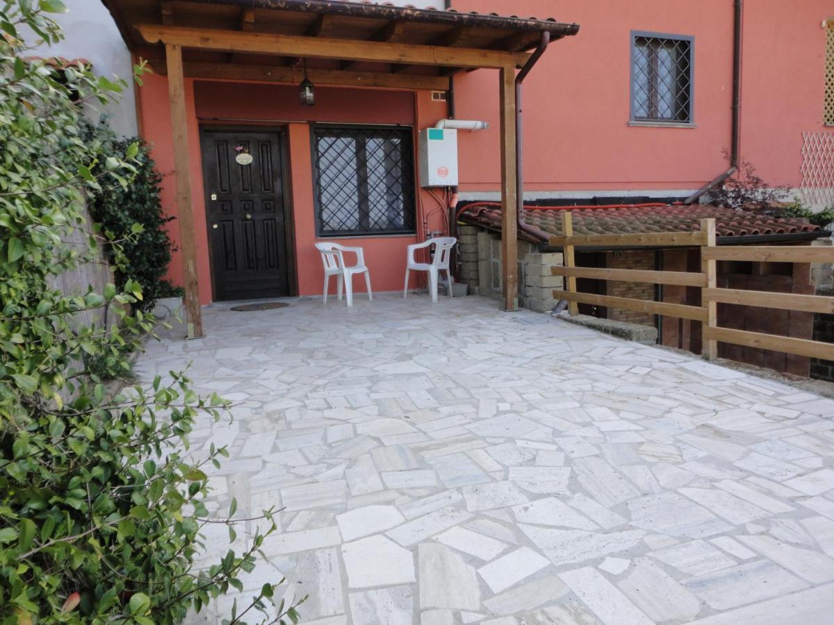 Grazioso Appartamento In Villa Bracciano  Buitenkant foto